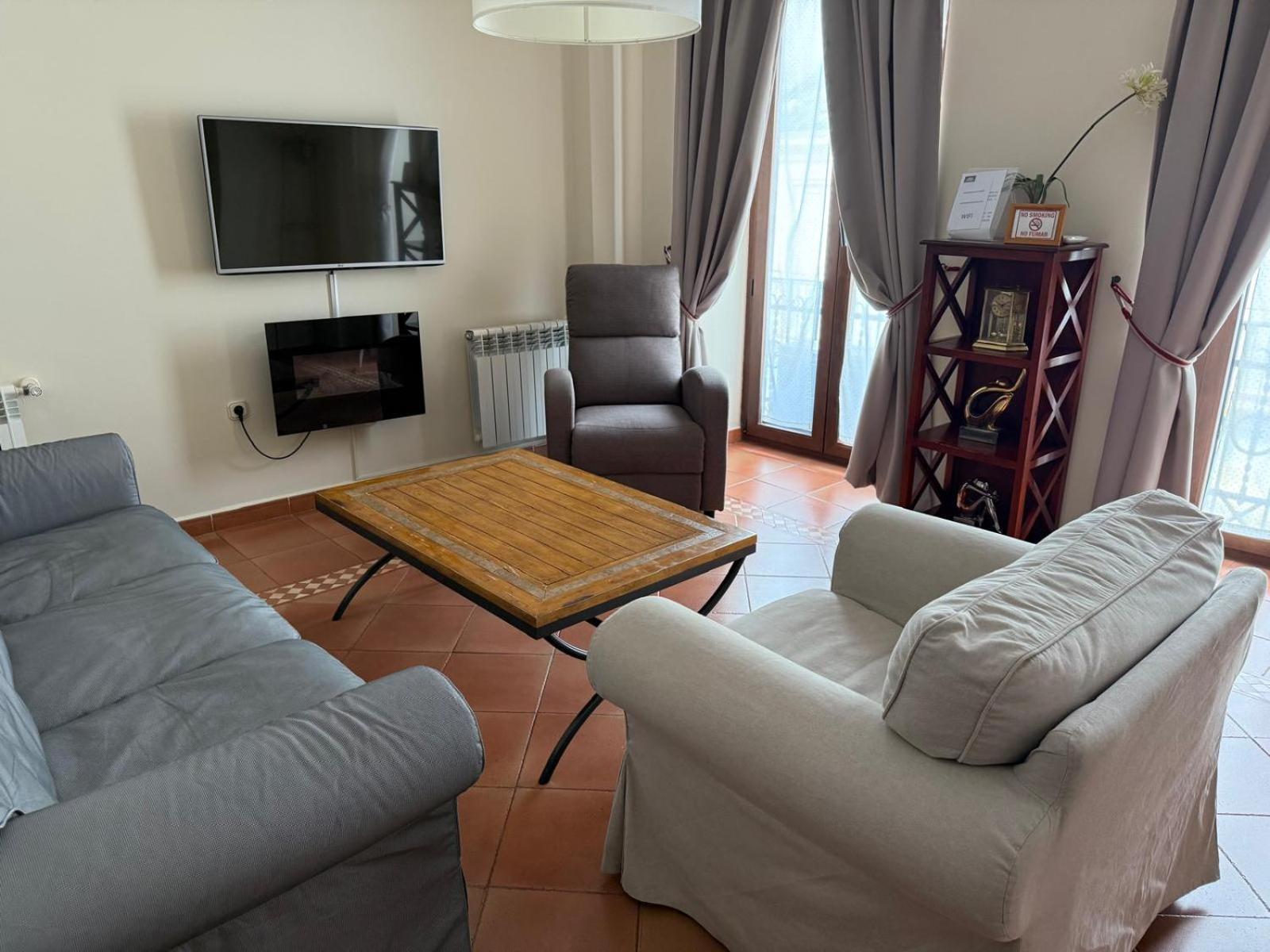 Apartamentos Turisticos Espinel รอนดา ภายนอก รูปภาพ